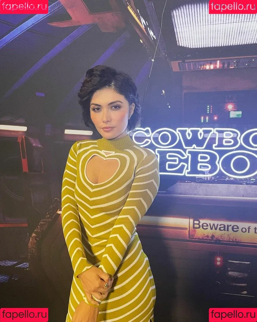 Daniella Pineda Onlyfans Photo Gallery 