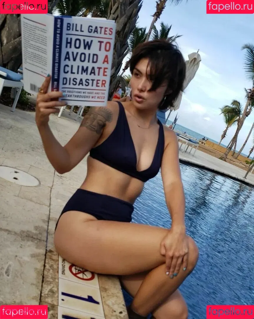 Daniella Pineda Onlyfans Photo Gallery 