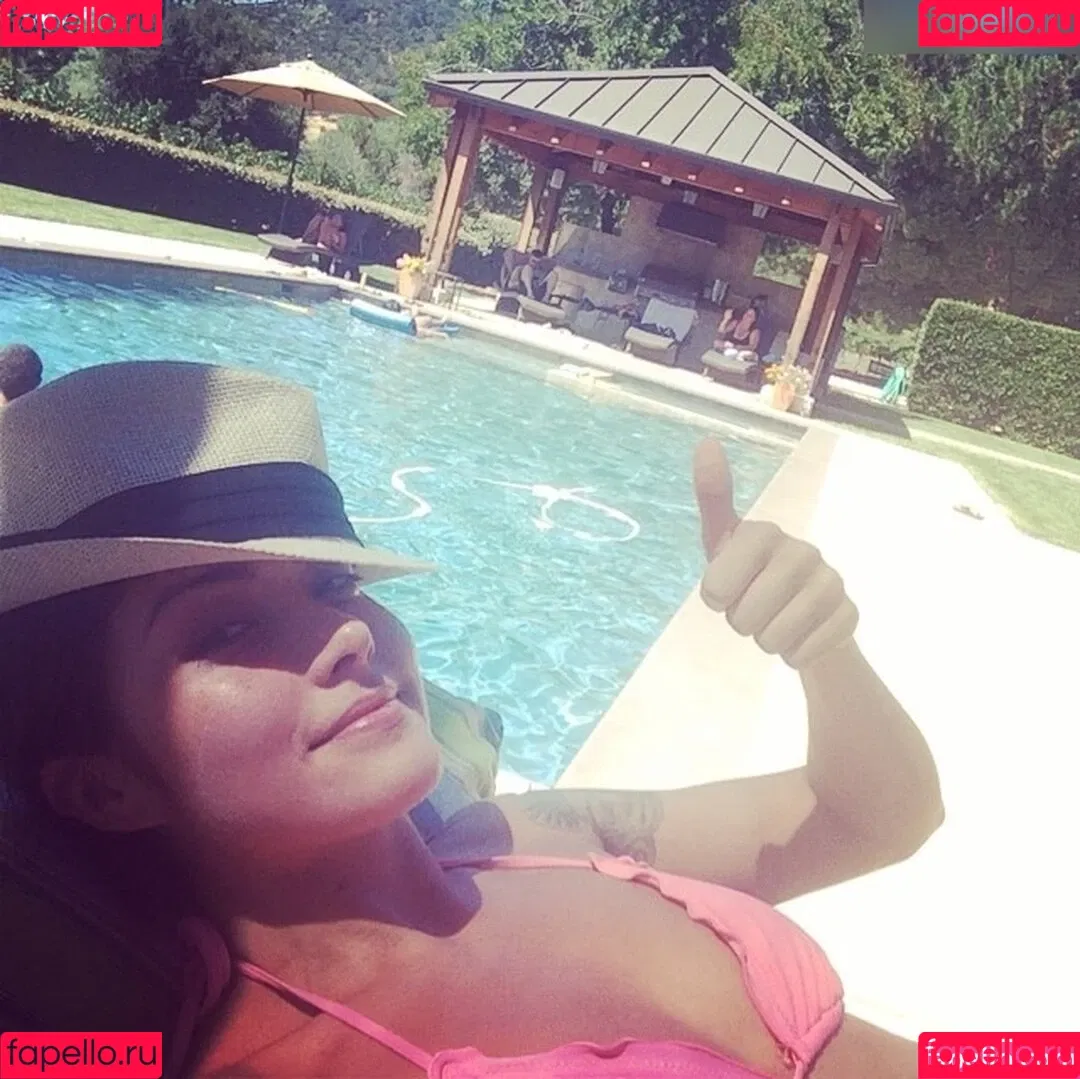 Daniella Pineda Onlyfans Photo Gallery 