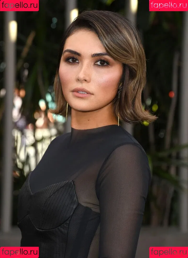 Daniella Pineda Onlyfans Photo Gallery 