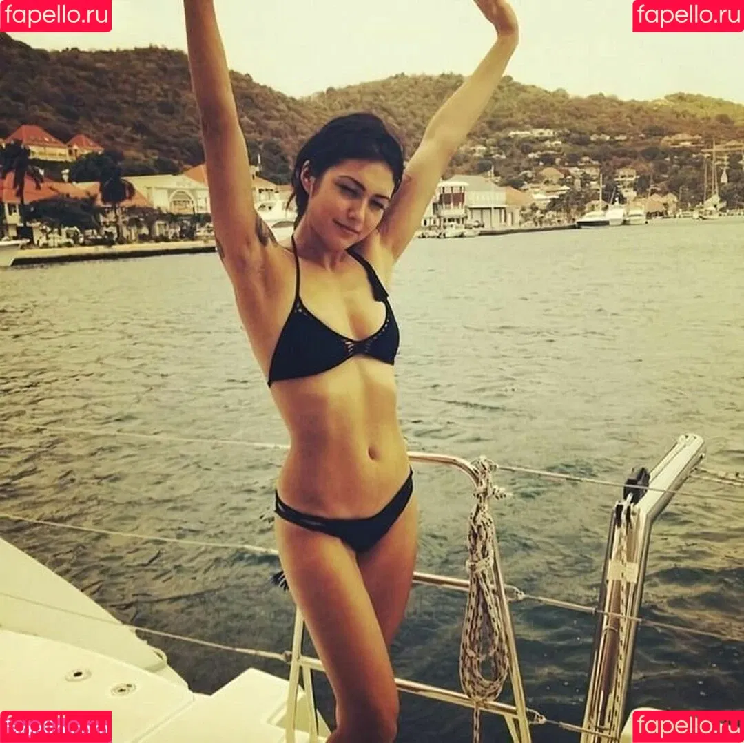 Daniella Pineda Onlyfans Photo Gallery 