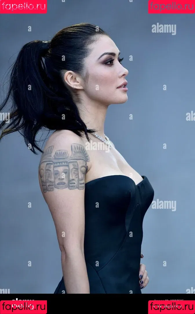Daniella Pineda Onlyfans Photo Gallery 