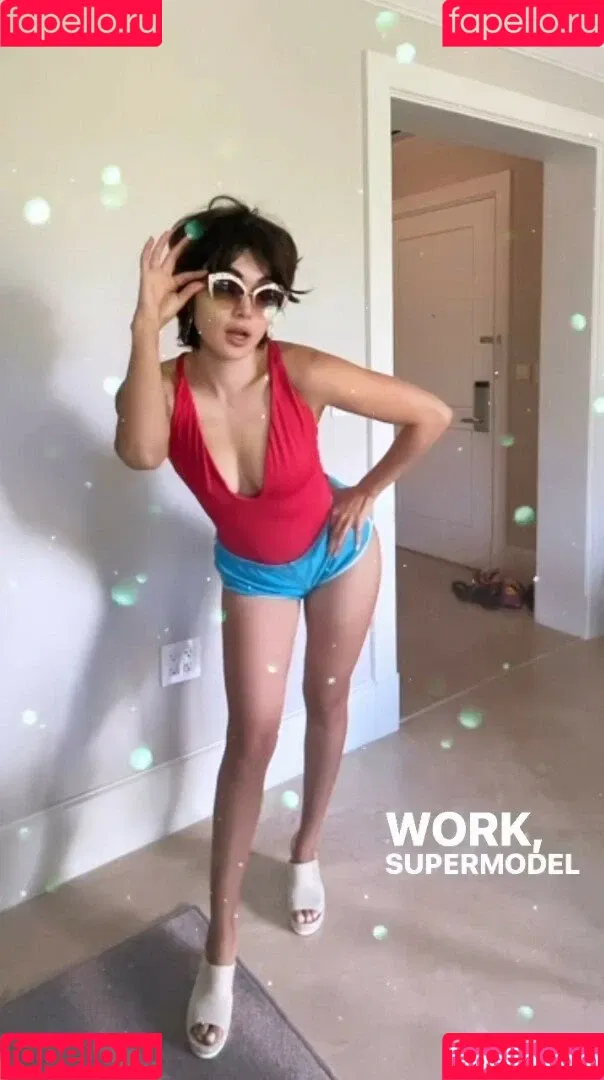 Daniella Pineda Onlyfans Photo Gallery 