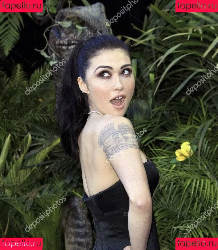 Daniella Pineda Onlyfans Photo Gallery 