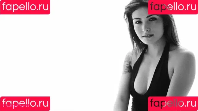 Daniella Pineda Onlyfans Photo Gallery 