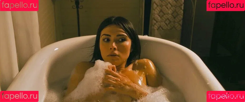 Daniella Pineda Onlyfans Photo Gallery 