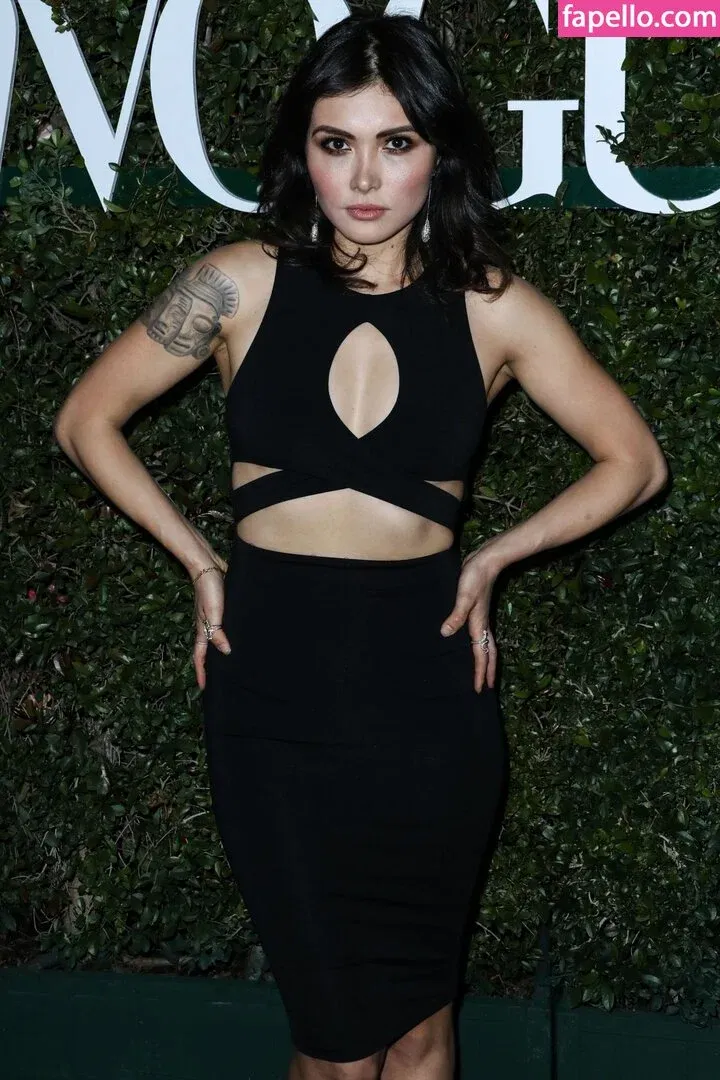Daniella Pineda Onlyfans Photo Gallery 