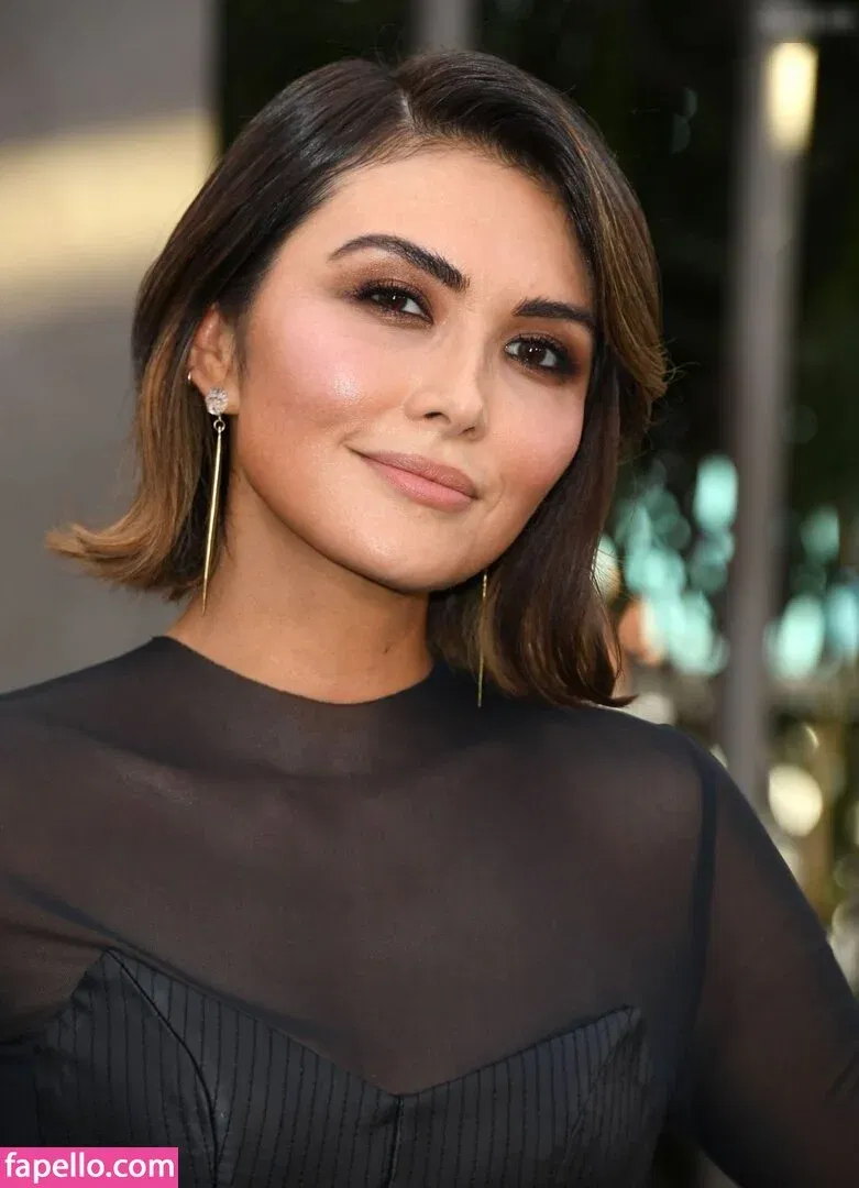Daniella Pineda Onlyfans Photo Gallery 