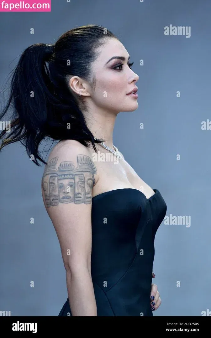 Daniella Pineda Onlyfans Photo Gallery 