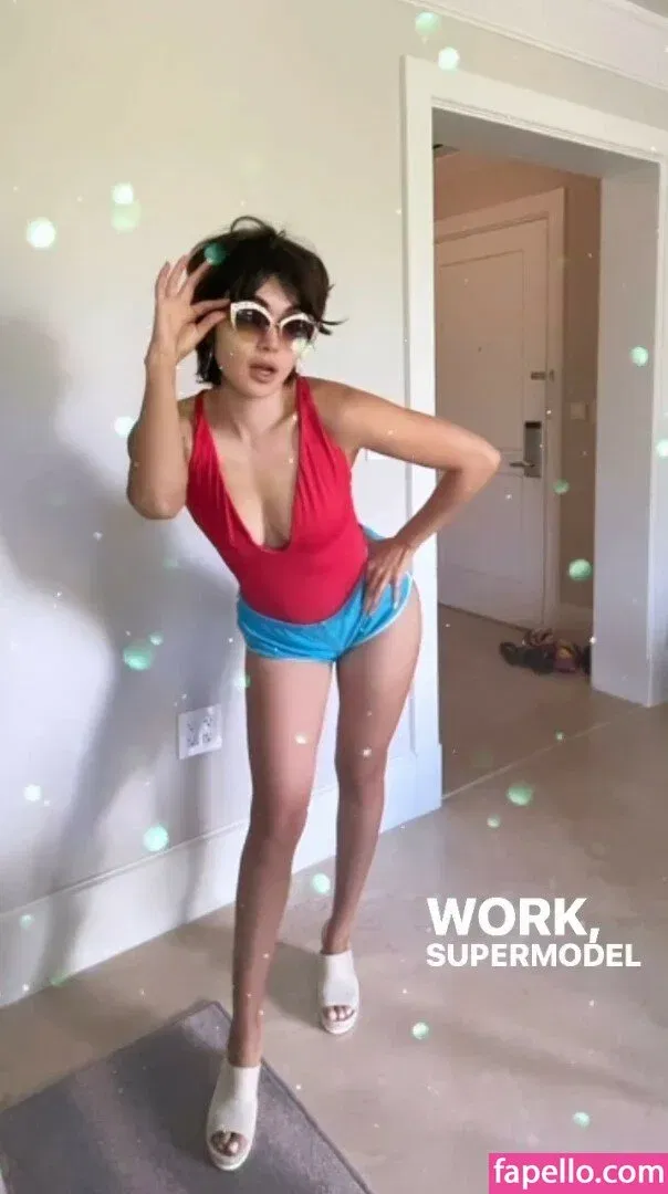 Daniella Pineda Onlyfans Photo Gallery 