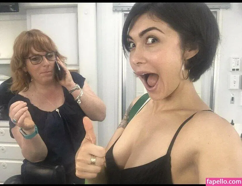 Daniella Pineda Onlyfans Photo Gallery 