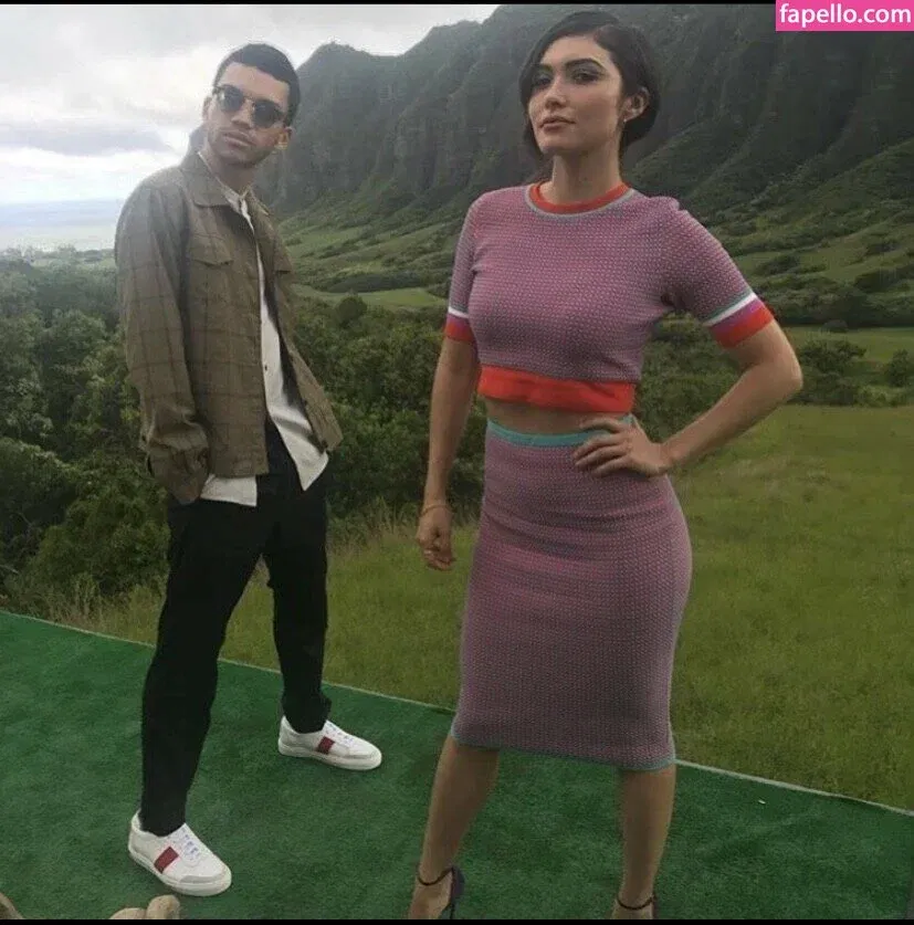 Daniella Pineda Onlyfans Photo Gallery 