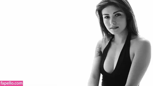 Daniella Pineda Onlyfans Photo Gallery 