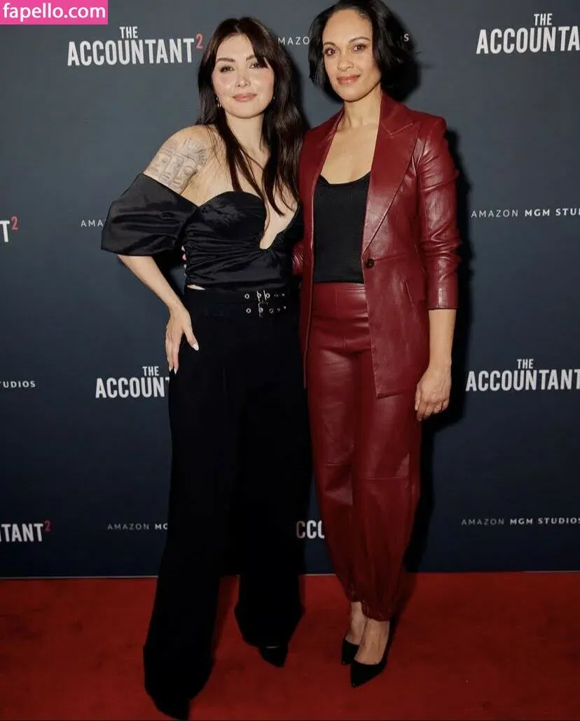 Daniella Pineda Onlyfans Photo Gallery 