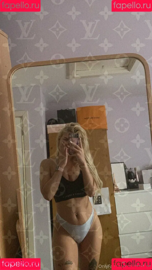irltinaxfree Onlyfans Photo Gallery 