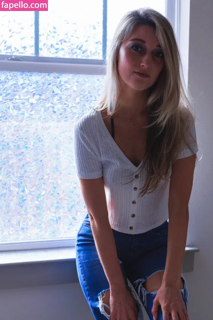 BlackFoxLingerie Onlyfans Photo Gallery 