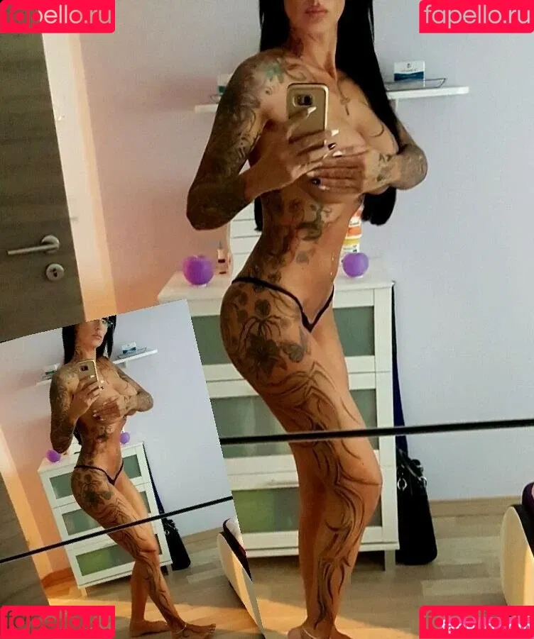 Sari Sander Onlyfans Photo Gallery 