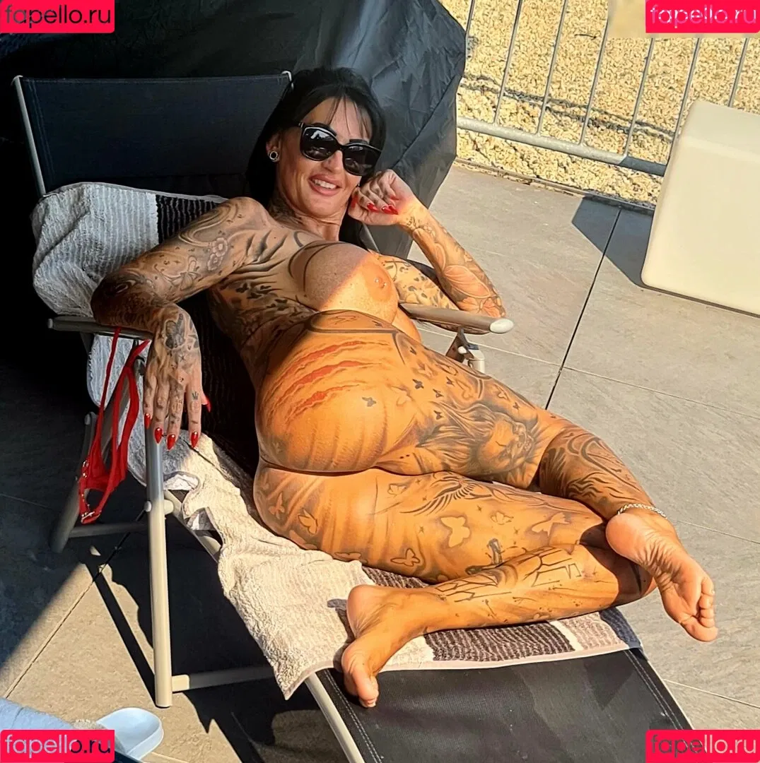 Sari Sander Onlyfans Photo Gallery 