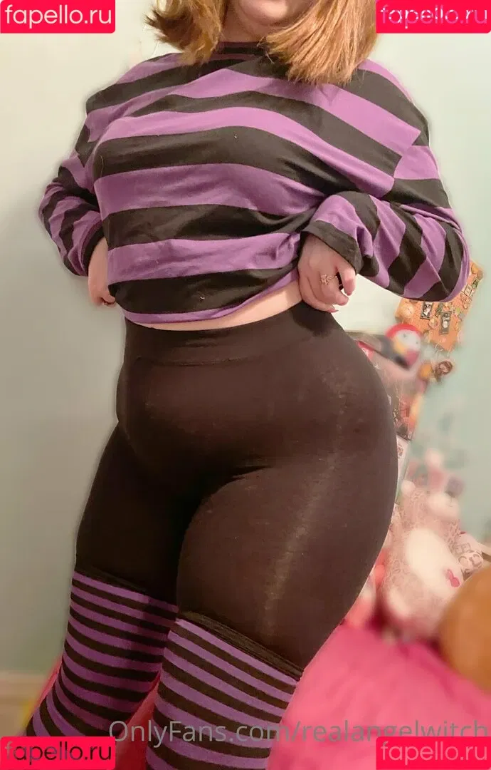 realangelwitch Onlyfans Photo Gallery 