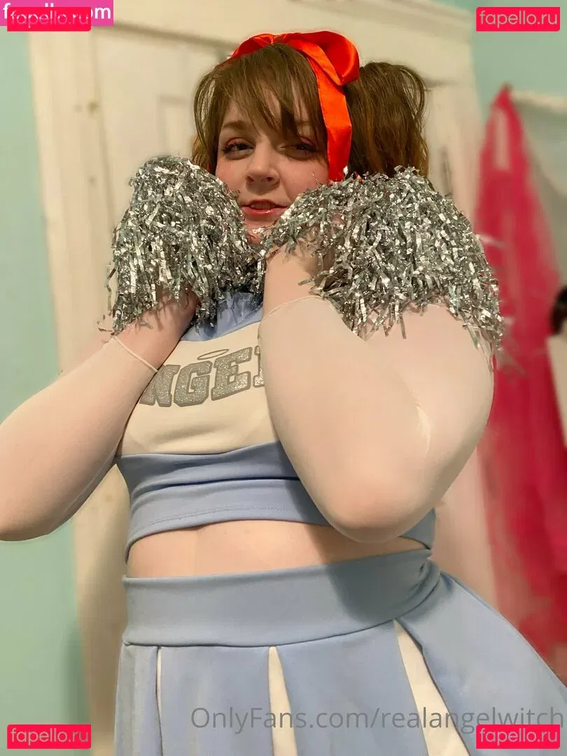 realangelwitch Onlyfans Photo Gallery 