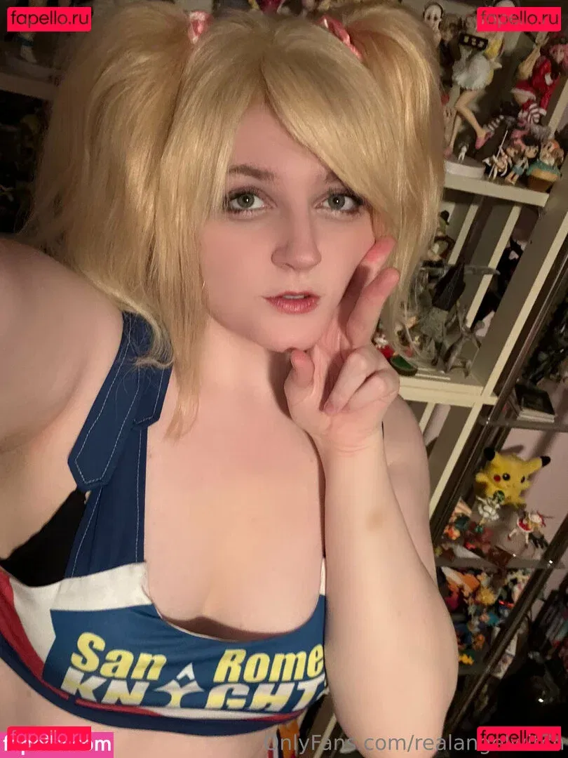 realangelwitch Onlyfans Photo Gallery 