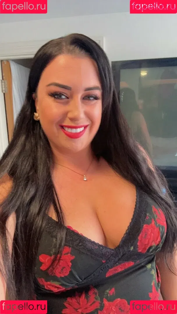 Miss Holly Onlyfans Photo Gallery 
