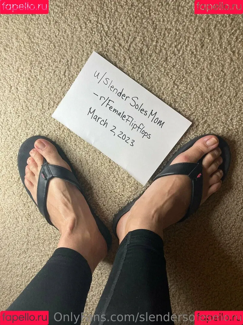 slendersolesmom Onlyfans Photo Gallery 