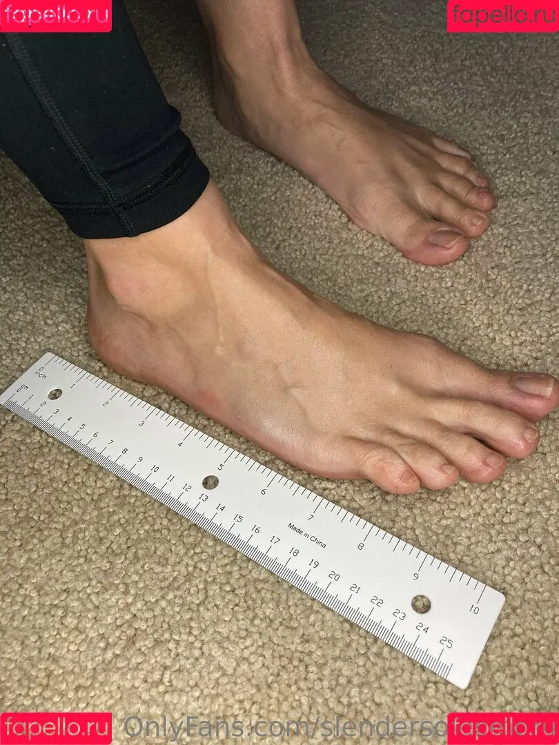 slendersolesmom Onlyfans Photo Gallery 