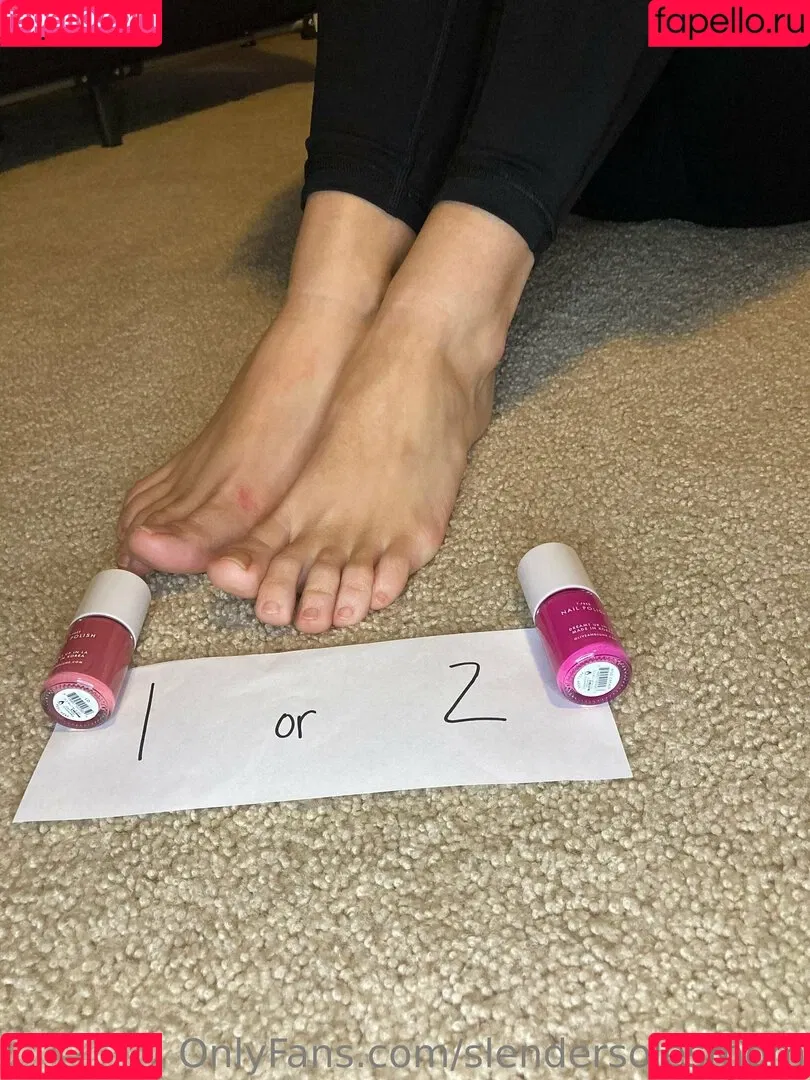 slendersolesmom Onlyfans Photo Gallery 