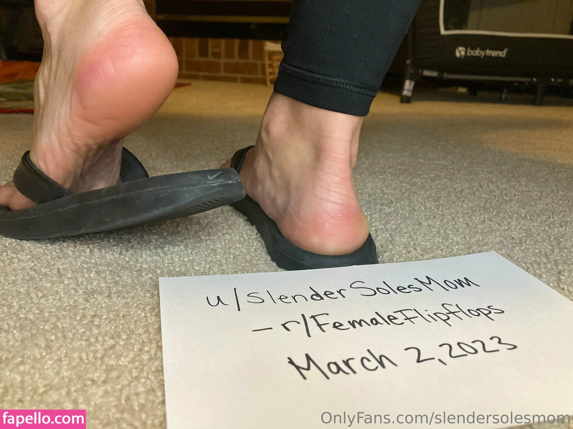 slendersolesmom Onlyfans Photo Gallery 
