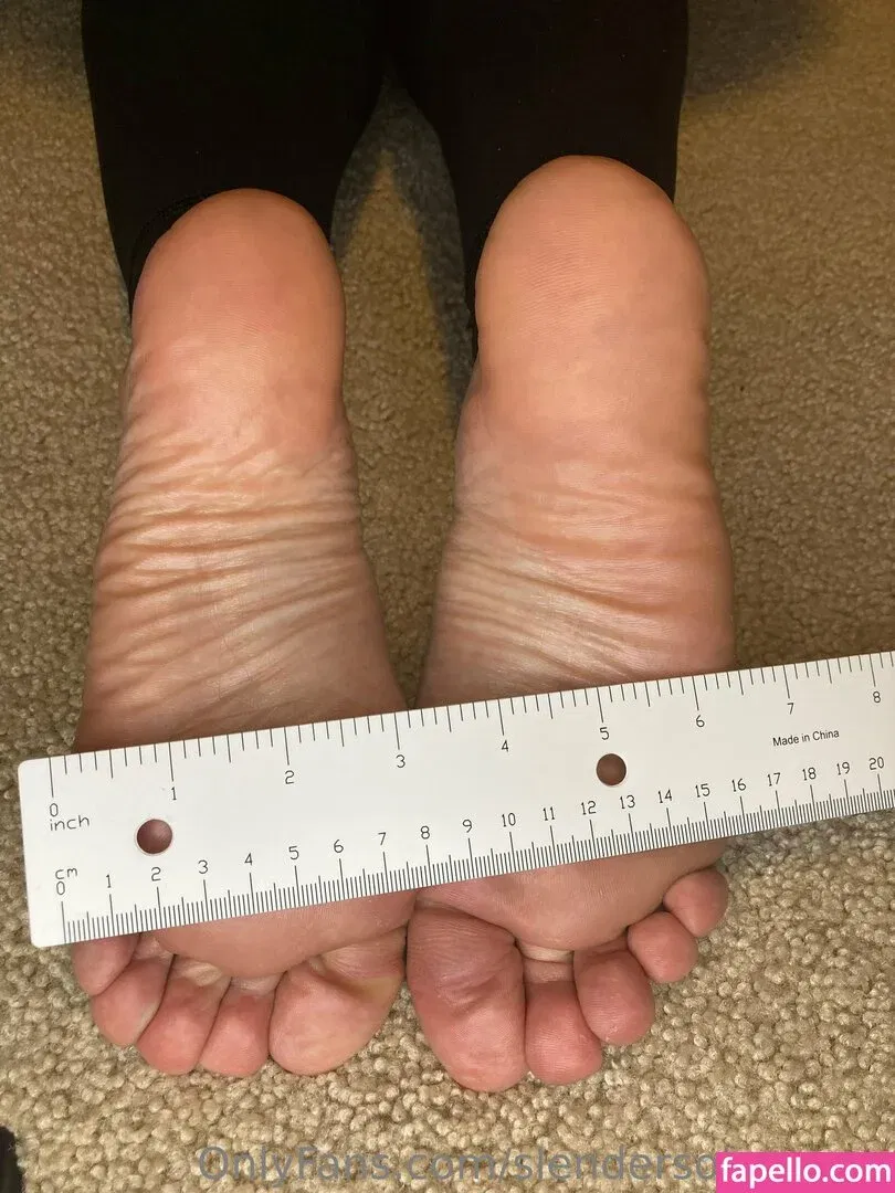 slendersolesmom Onlyfans Photo Gallery 