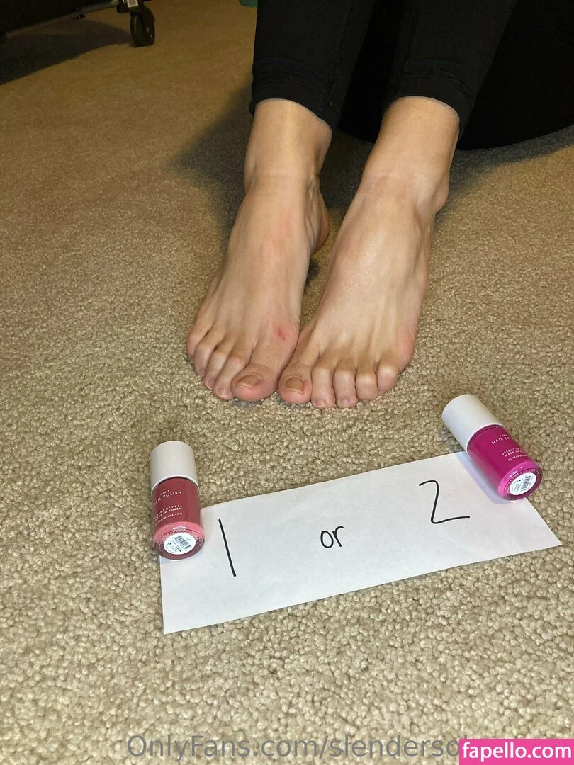 slendersolesmom Onlyfans Photo Gallery 