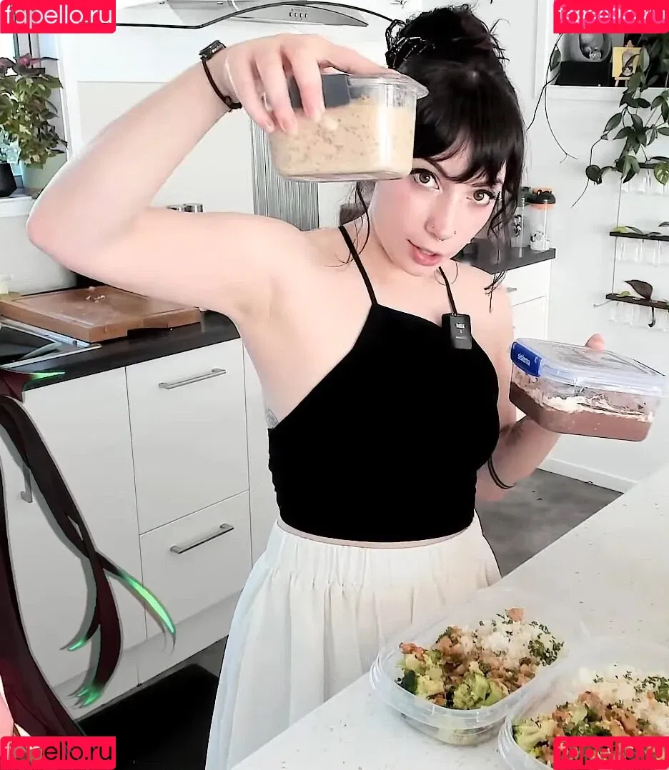 Layna Lazar Onlyfans Photo Gallery 