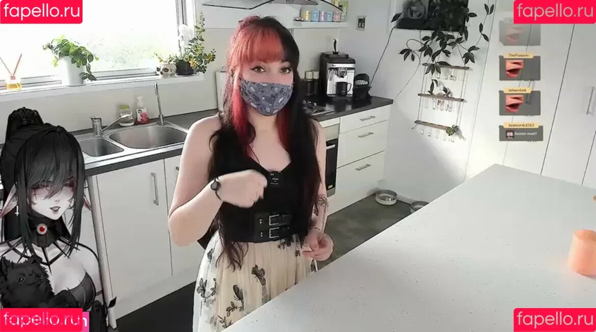 Layna Lazar Onlyfans Photo Gallery 