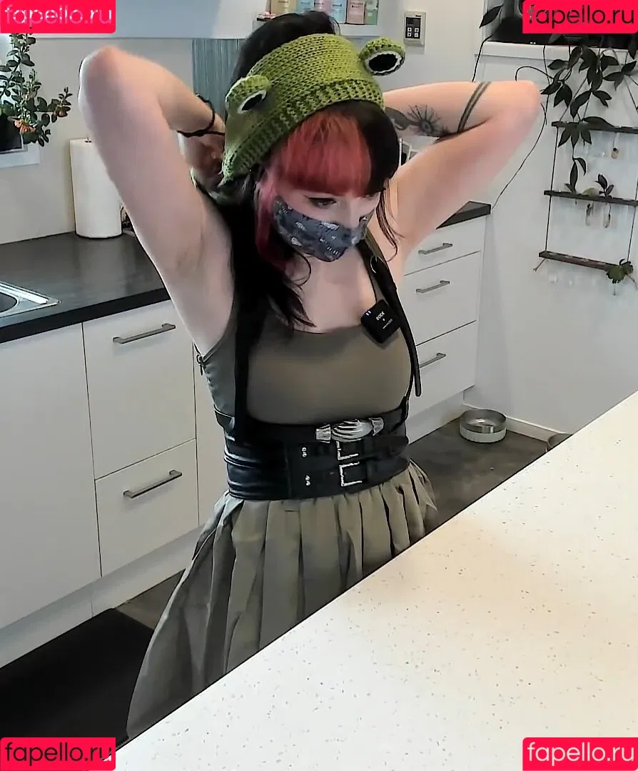 Layna Lazar Onlyfans Photo Gallery 