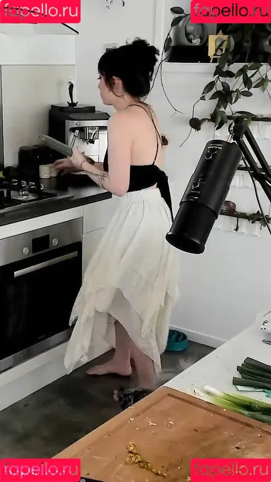 Layna Lazar Onlyfans Photo Gallery 