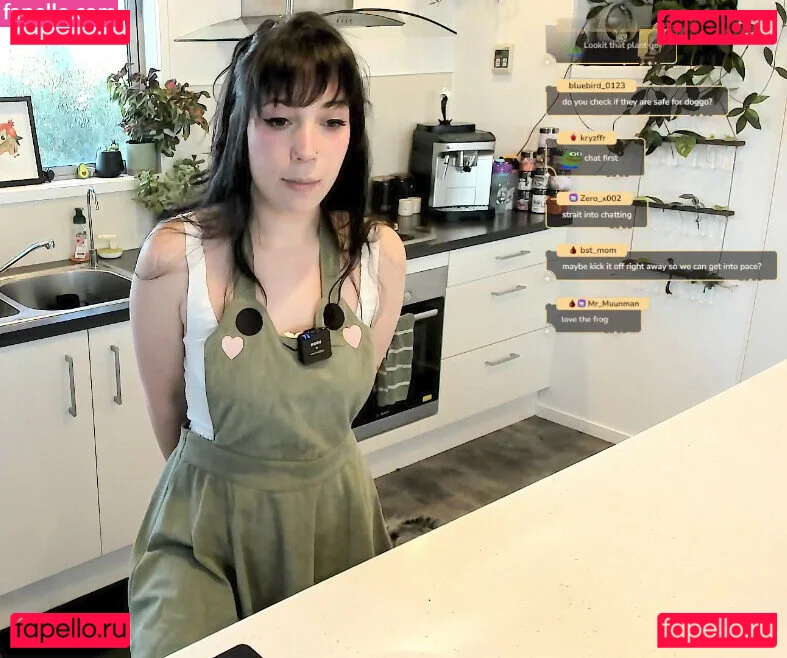 Layna Lazar Onlyfans Photo Gallery 