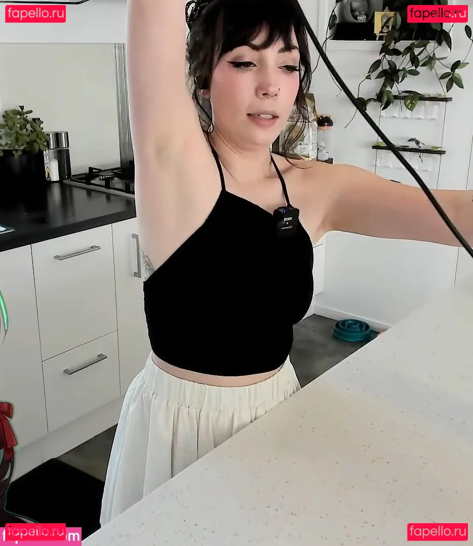 Layna Lazar Onlyfans Photo Gallery 