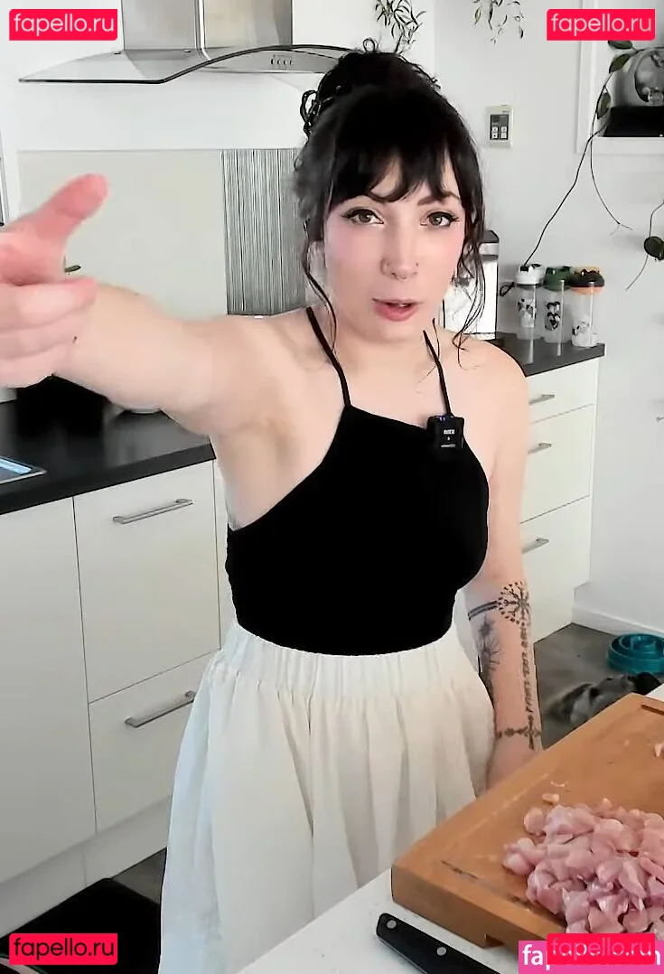 Layna Lazar Onlyfans Photo Gallery 