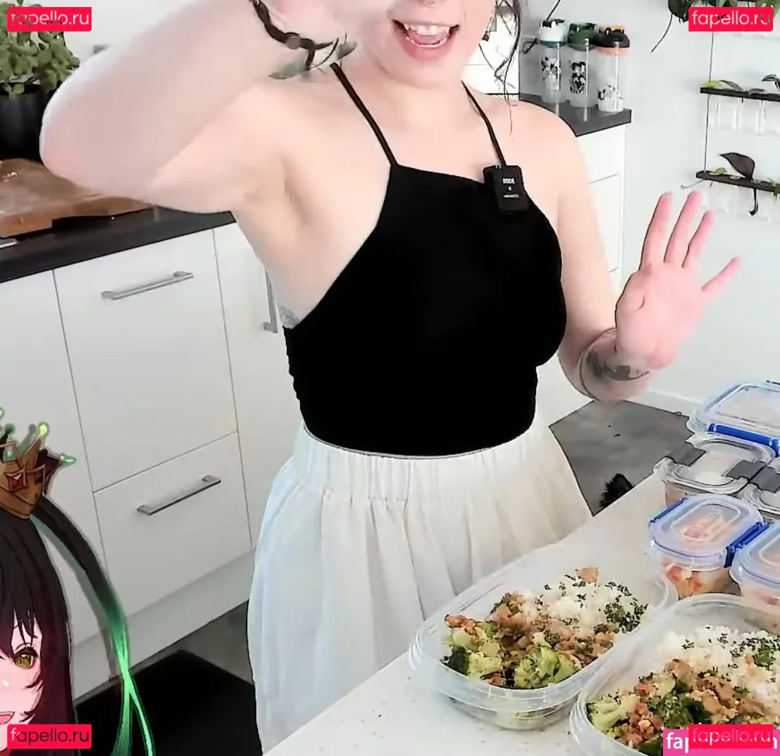 Layna Lazar Onlyfans Photo Gallery 