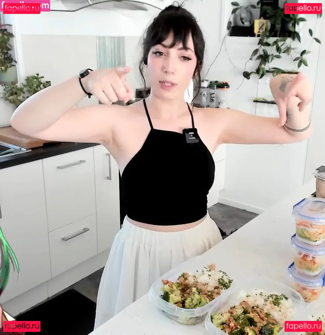 Layna Lazar Onlyfans Photo Gallery 