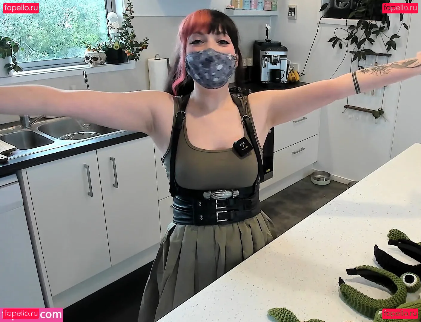 Layna Lazar Onlyfans Photo Gallery 