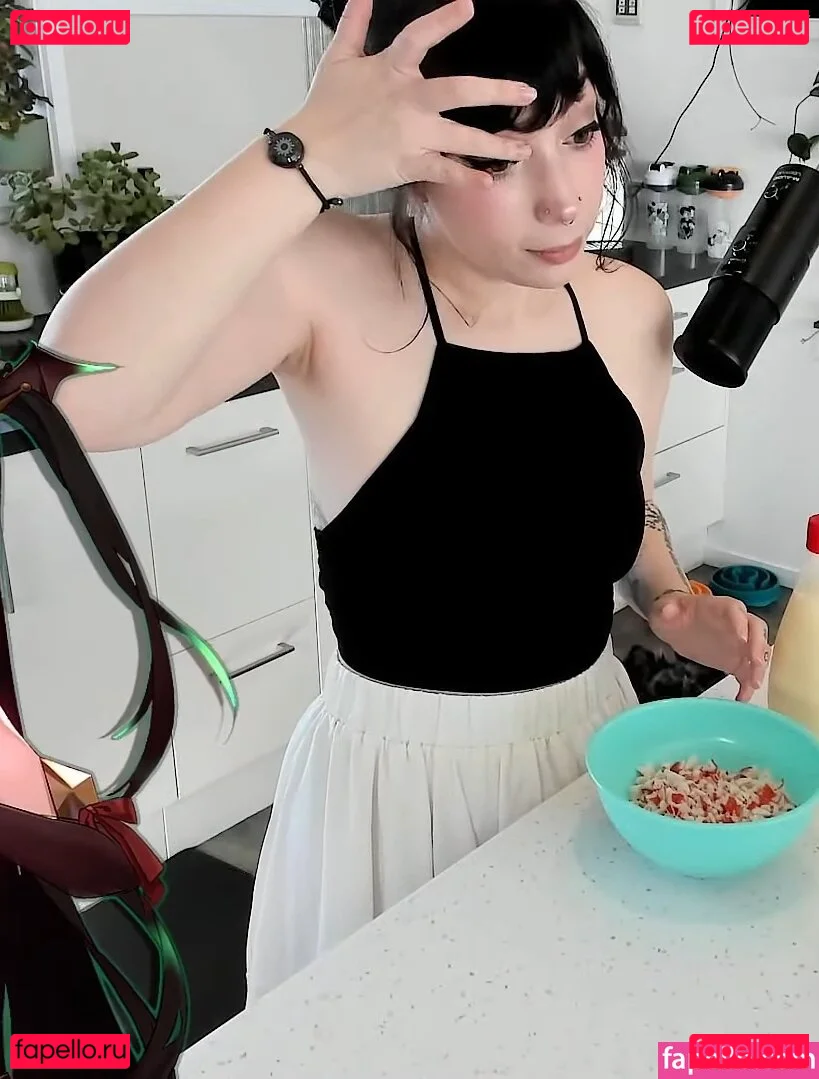 Layna Lazar Onlyfans Photo Gallery 