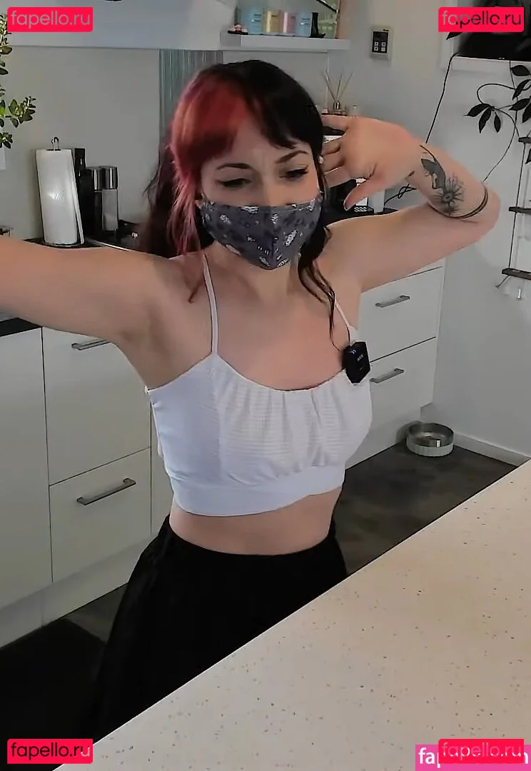 Layna Lazar Onlyfans Photo Gallery 