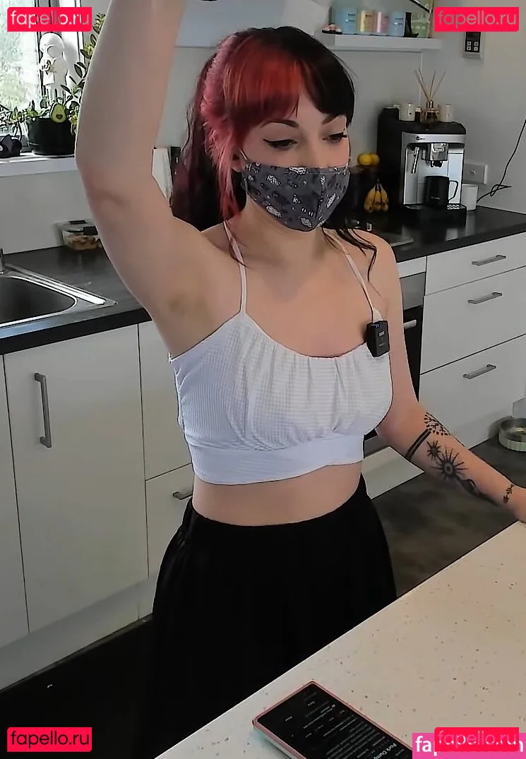 Layna Lazar Onlyfans Photo Gallery 