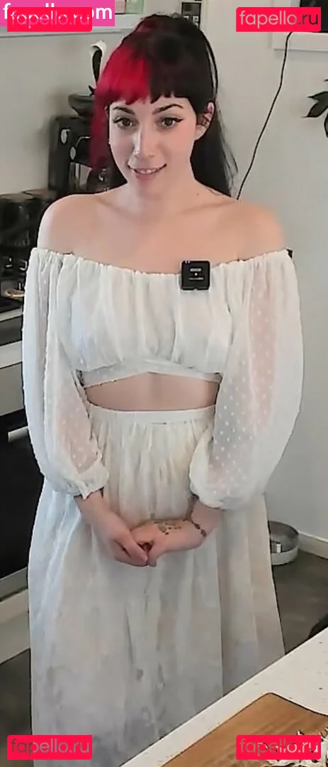 Layna Lazar Onlyfans Photo Gallery 