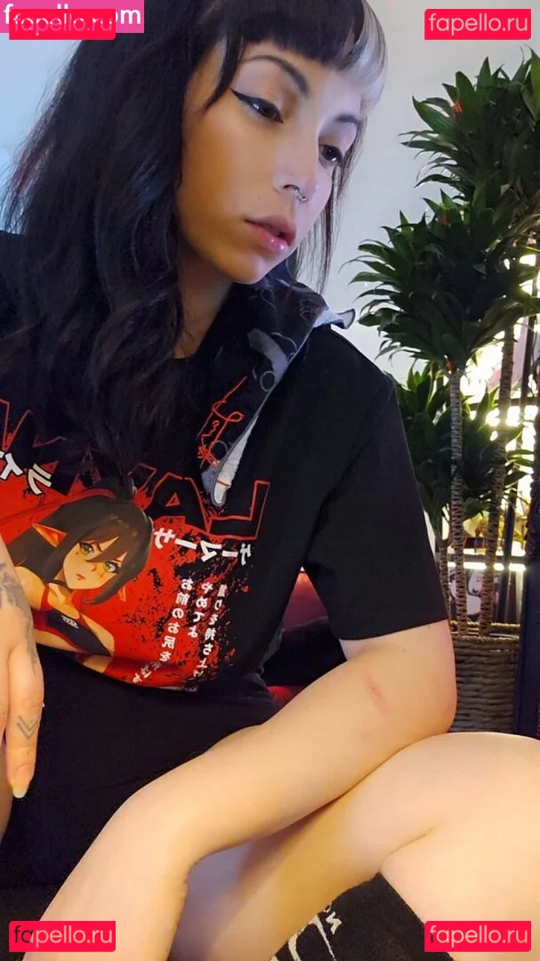 Layna Lazar Onlyfans Photo Gallery 