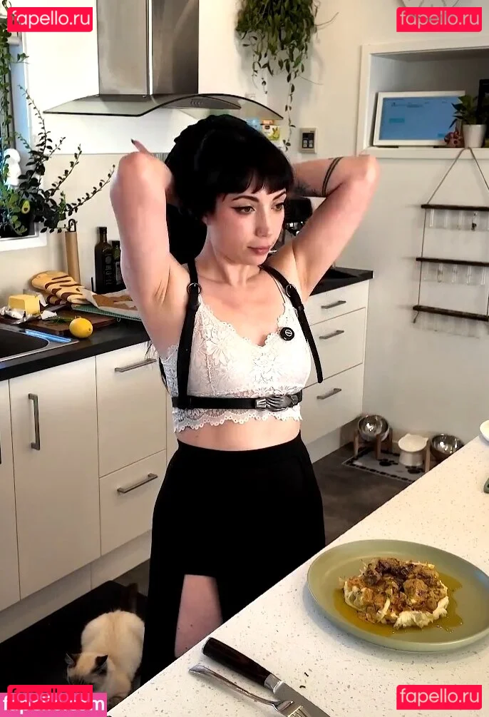 Layna Lazar Onlyfans Photo Gallery 