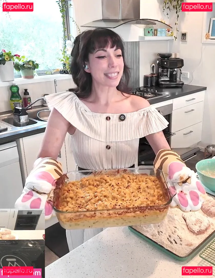 Layna Lazar Onlyfans Photo Gallery 