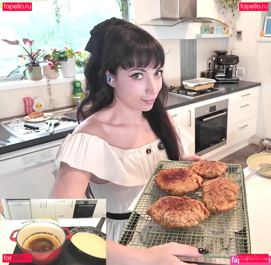 Layna Lazar Onlyfans Photo Gallery 